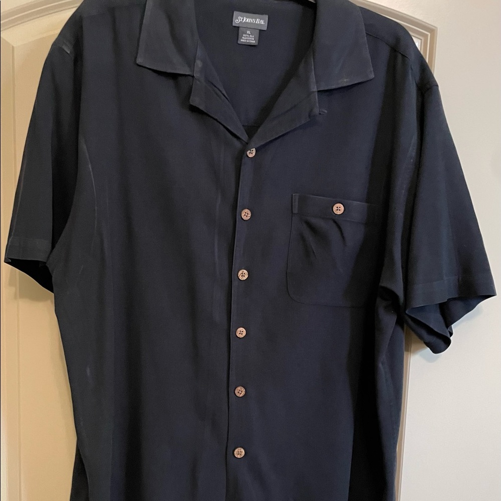 Men’s St. John’s Bay Button Down Shirt